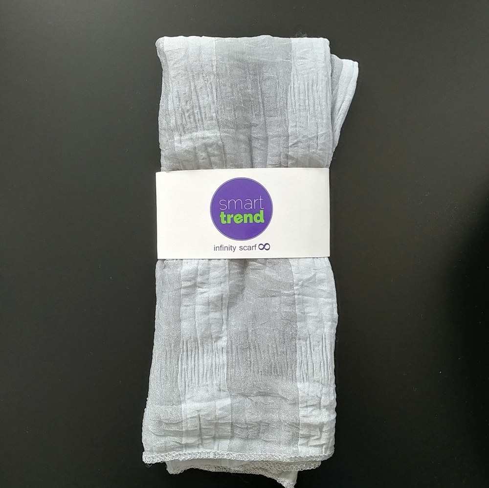 Smart Trend Gray/Silver Infinity Scarf